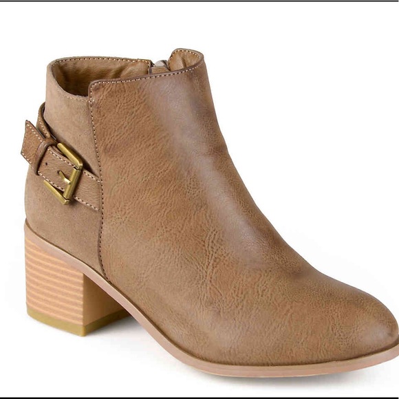 Journee Collection Shoes - Journee Collection ankle boots size 8